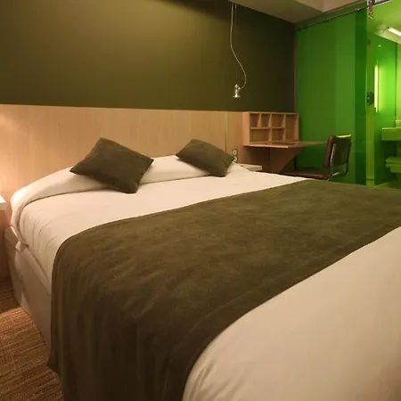 Mercure Gare Du Nord 4*