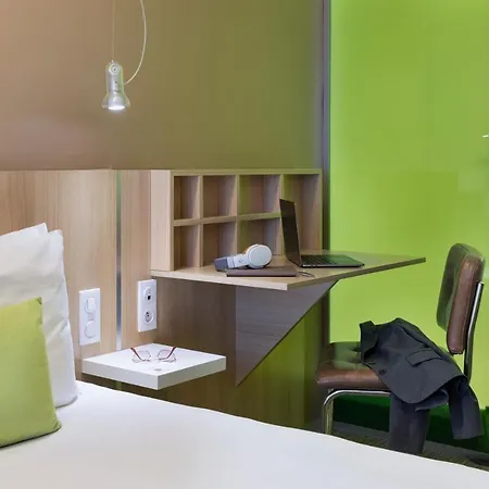 Otel Mercure Gare Du Nord 4*