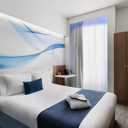 Mercure Gare Du Nord 4* París