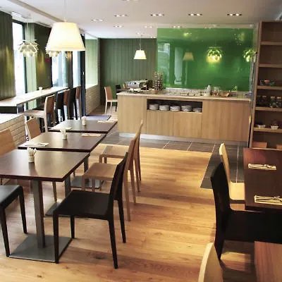 Otel Mercure Gare Du Nord 4*